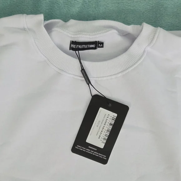 PRETTYLITTLETHING Classic/Basic White Sweater Cut-Top🧿 - Picture 5 of 11